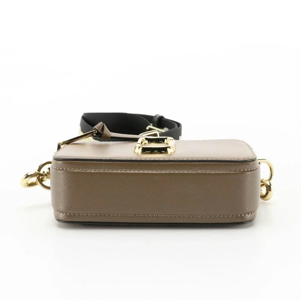 Marc Jacobs Tan Crossbody Bag with Gold Hardware - Picture 4 of 6